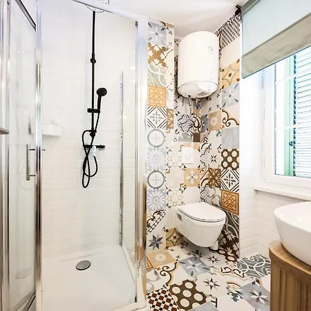 Apartment 1914 Studio *
